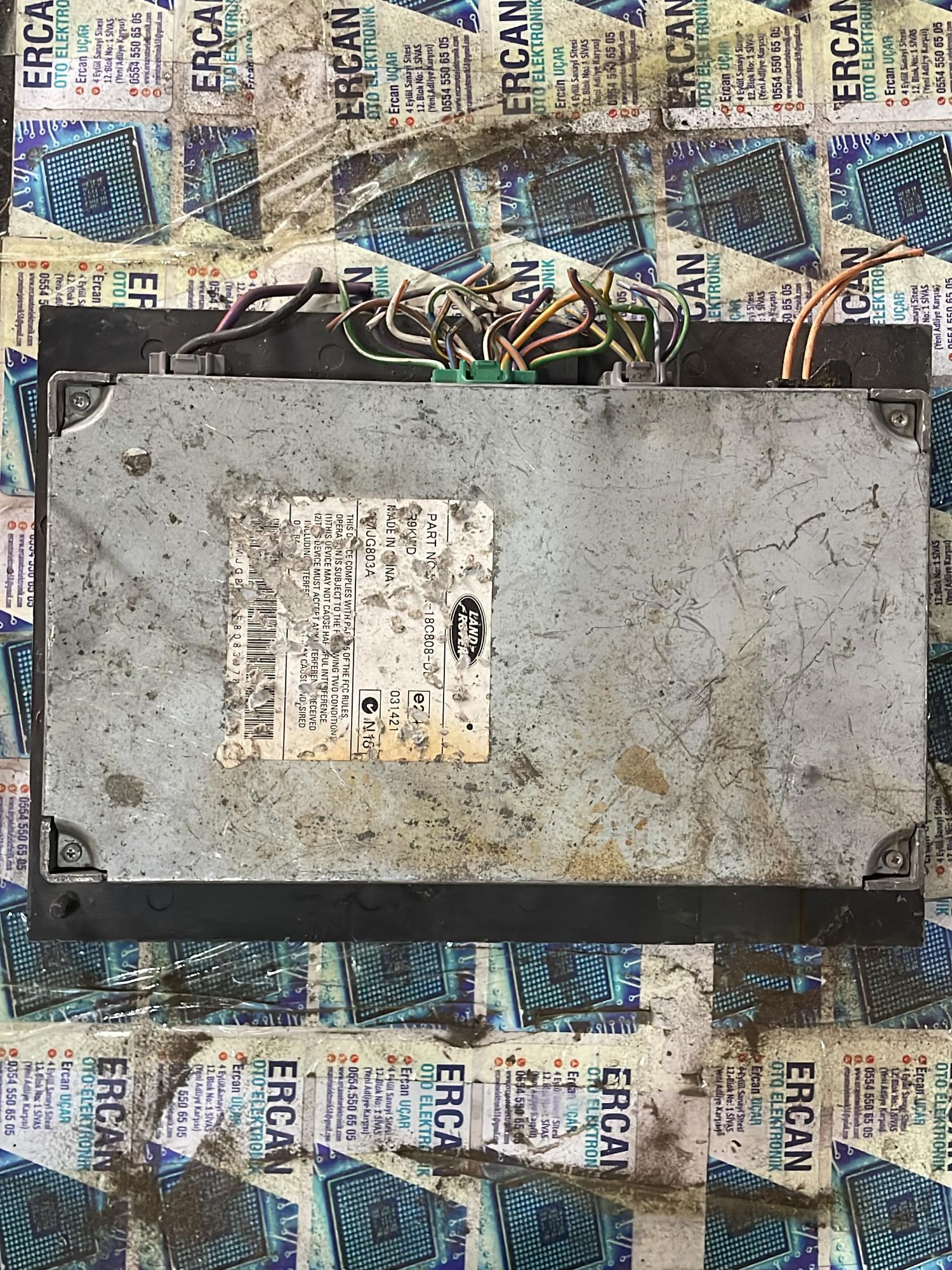 18c808 Land Rover Discovery 4 Harman Kardon Amfi 